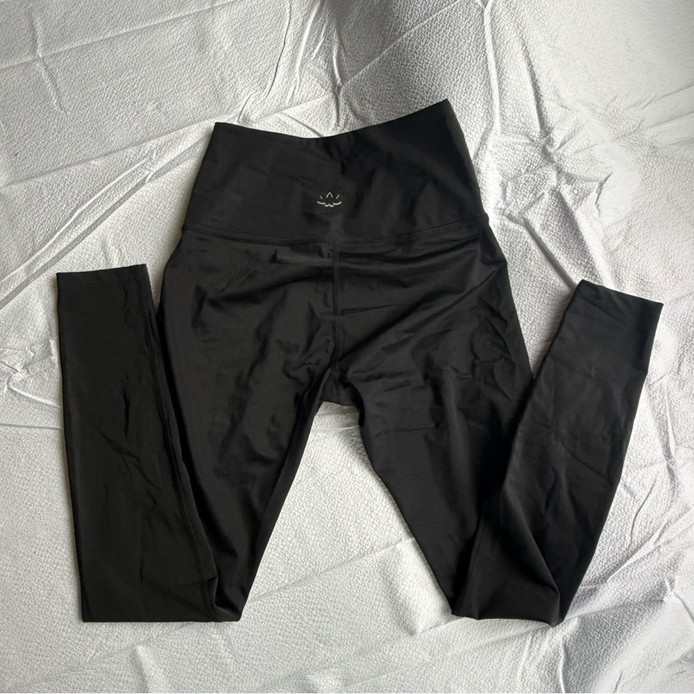 Beyond Yoga Charcoal Leggings